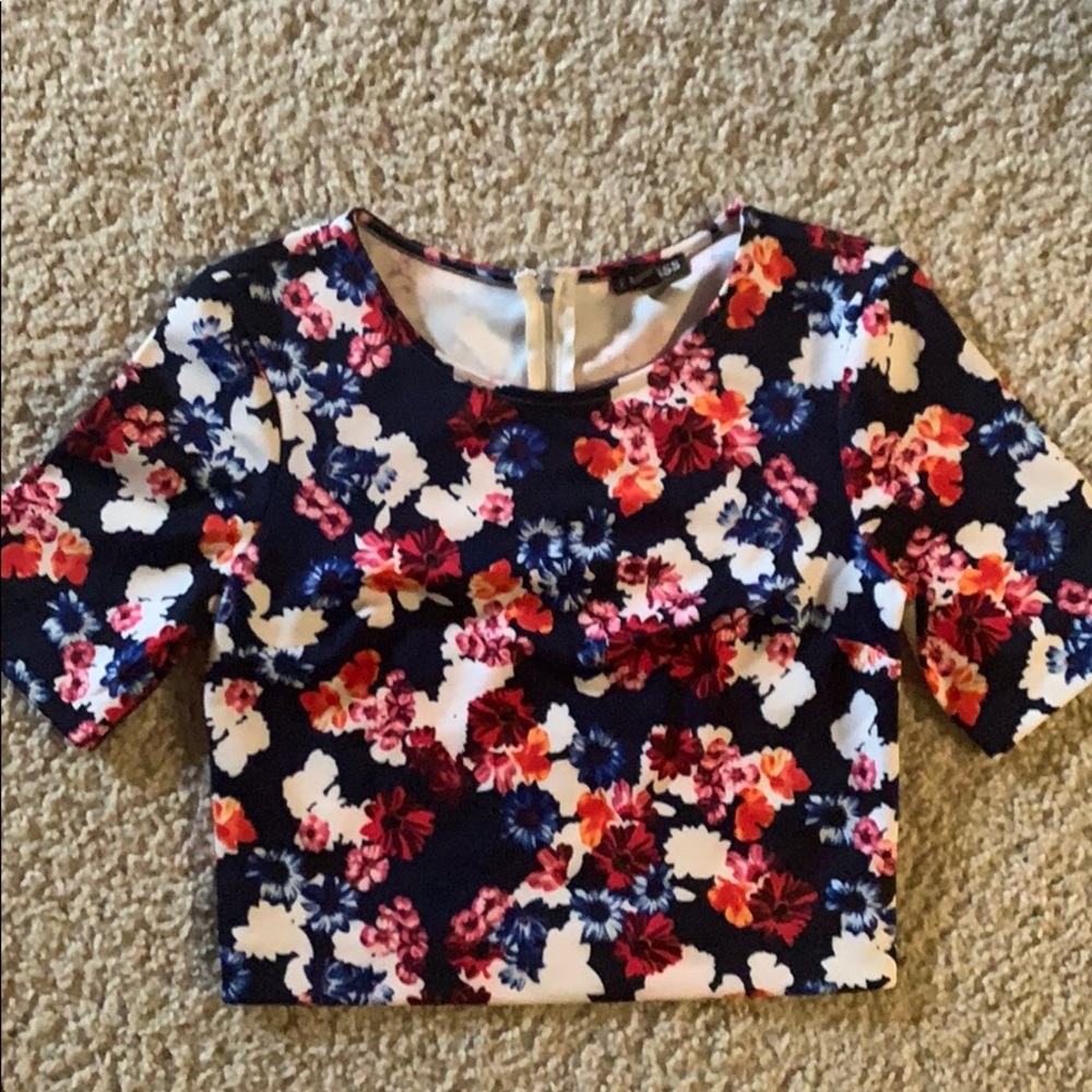 Crop top